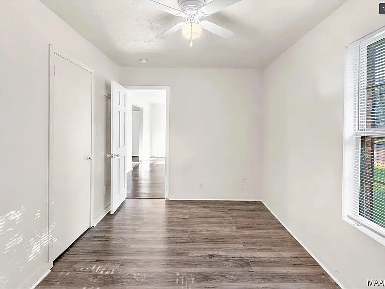 3032 Rita Ln — Photo 9