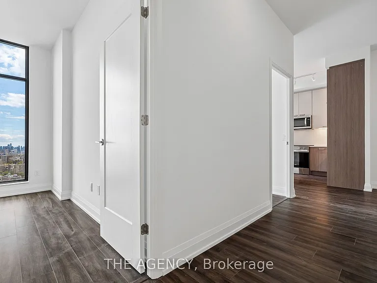 20 Soudan Ave #Penthouse 03 — Photo 34