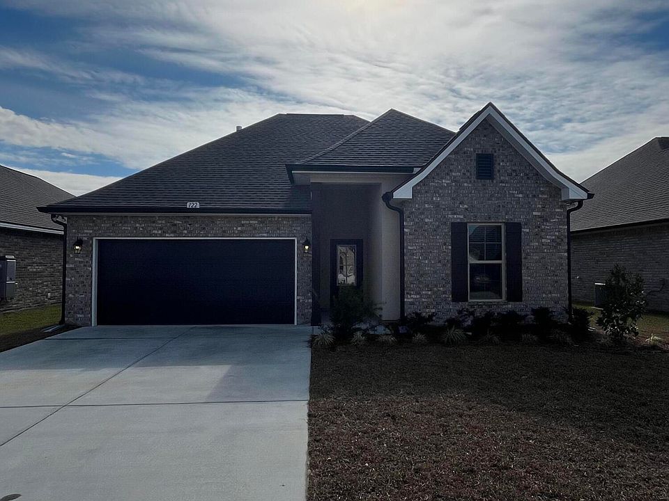 1st image of 122 Bon Ami Dr