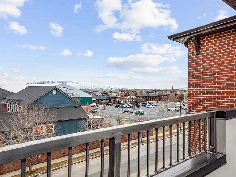 ICO Ridge Apartments & Townhomes — Photo 30