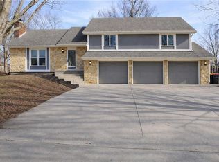 2017 Joy St, Excelsior Springs, MO 64024