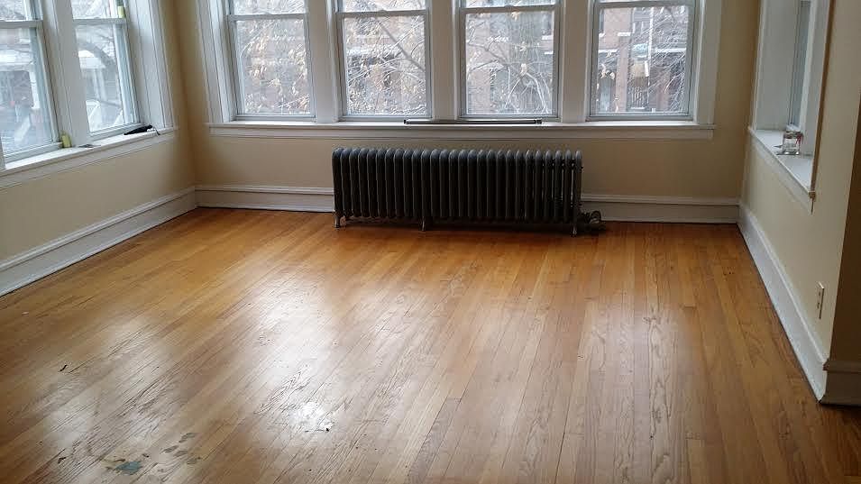 2nd image of 1700 W Carmen Ave