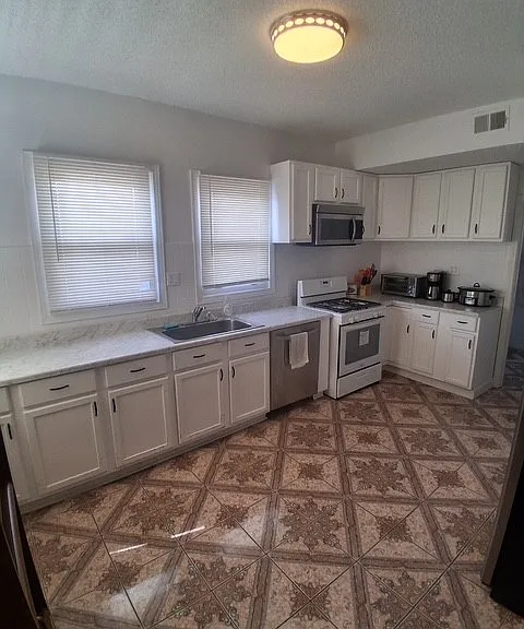 5417 Norledge Ave #B-6 — Photo 6