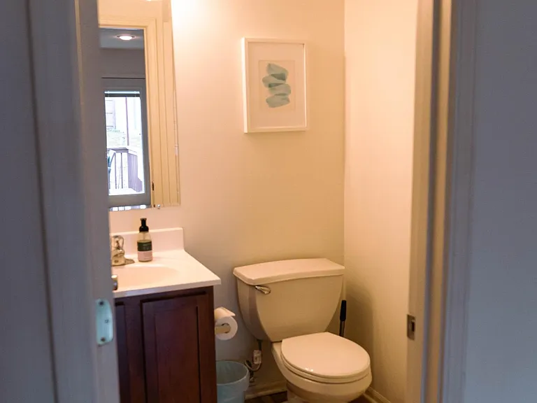 3901 Lloyd St — Photo 6