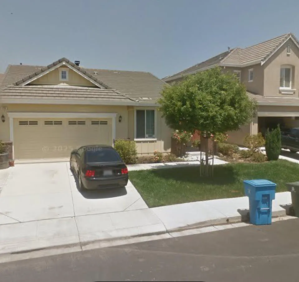 170 Hearthstone Dr photo 1