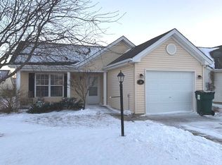 511 Corey Ln, Champaign, IL 61822