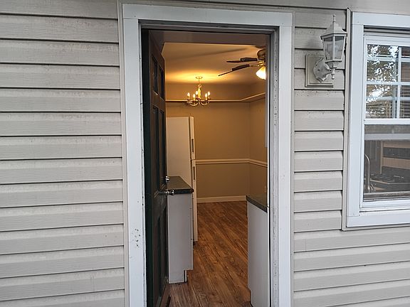 4th image of 1851 Kittridge Dr
