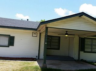 4710 9th St, Bacliff, TX 77518