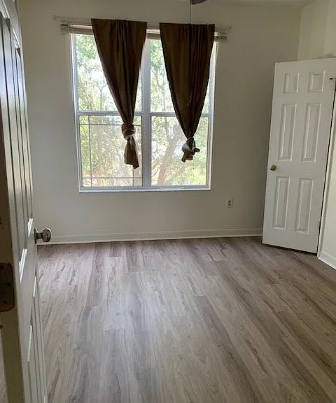 4247 Tyler Cir N — Photo 12