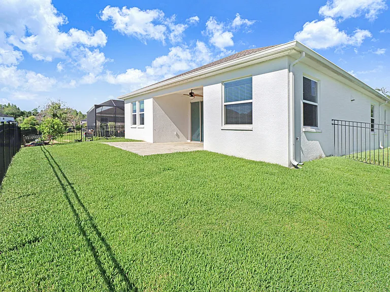 16325 Hyde Manor Dr — Photo 34