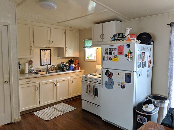4th image of 707 Carver Ln