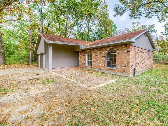 2nd image of 569 Autumn Ln