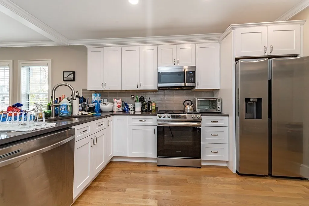 3 bed, 1500 sqft, $4,500 — Photo 2