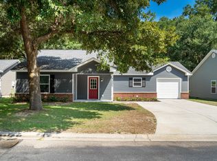 6 Avalon Dr, Beaufort, SC 29907