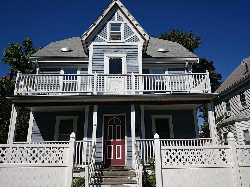 2nd image of 8 Van Winkle St