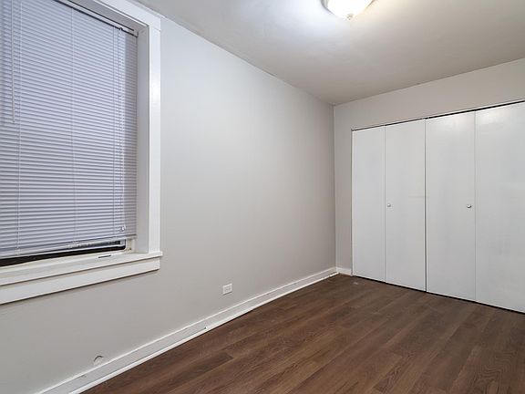 5th image of 3554 N Wilton Ave #1D