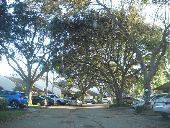 4th image of 9691 NW 16th Ct