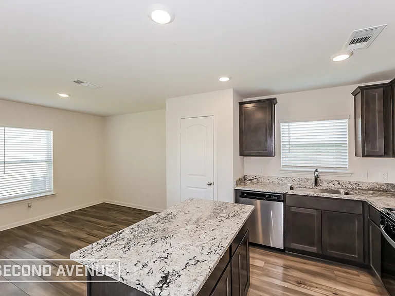 9612 Sierra Grande Dr — Photo 4