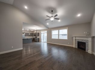 9965 SE Taggart St, Portland, OR 97266