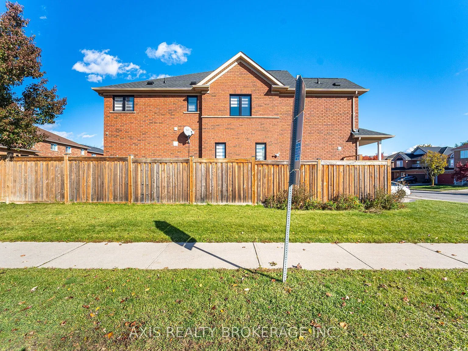 6 bed, $3,200 — Photo 3