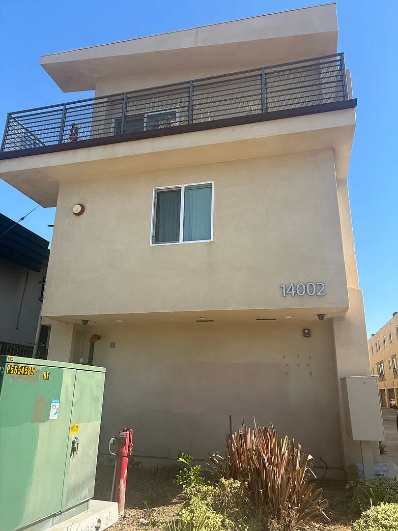 14002 DOTY — Photo 1