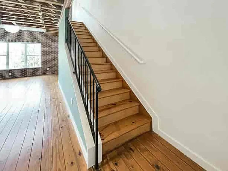 322 Peters St SW #2 — Photo 15