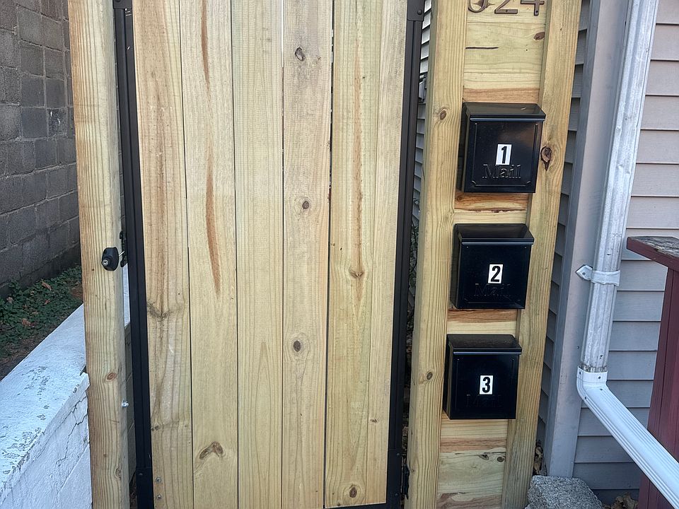 1st image of 624 Bradley St