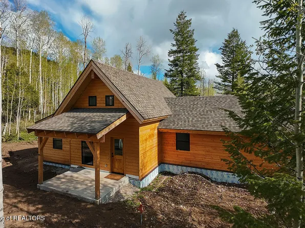 40 Green Canyon Dr, Star Valley Ranch, WY 83127