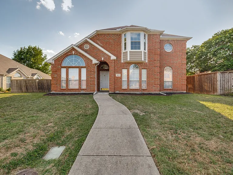 305 Boulder Creek Dr — Photo 3