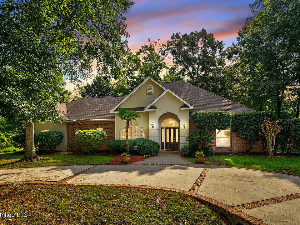 6527 Mauna Loa Dr, Diamondhead, MS 39525 [Price Cut $15,000] | Zillow