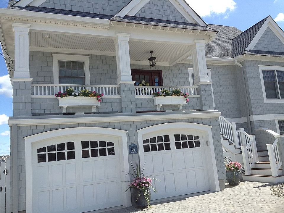 2nd image of 524 Lake Ct