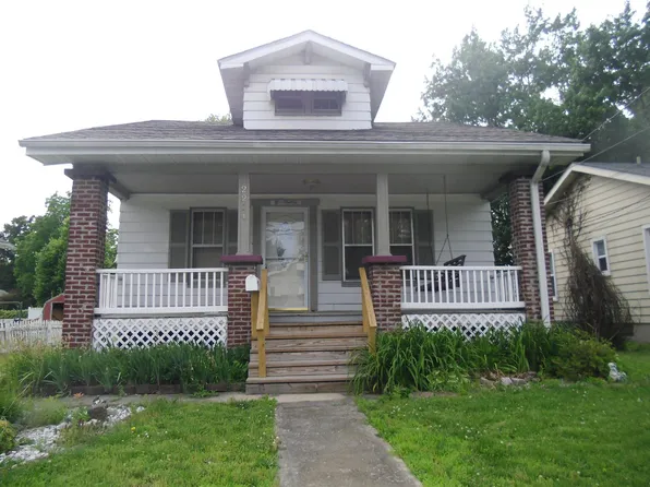 2214 N Rodgers Ave, Alton, IL 62002