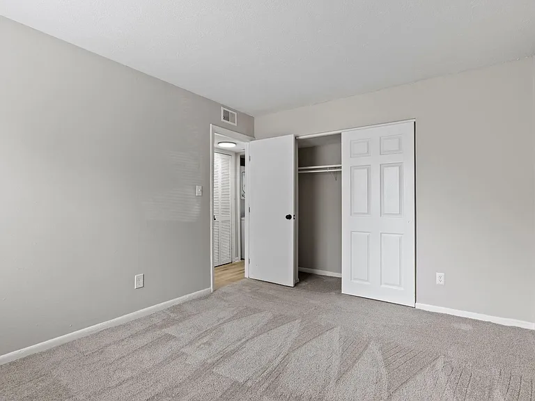 The Hills Apartment Homes — Photo 14
