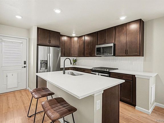 3rd image of 6331 N Hanover Street