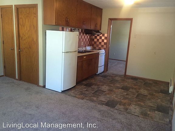 3rd image of 1149 Forest St