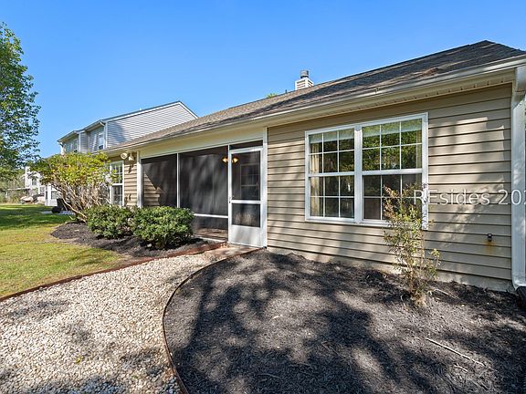 3rd image of 35 Wheat Field Cir