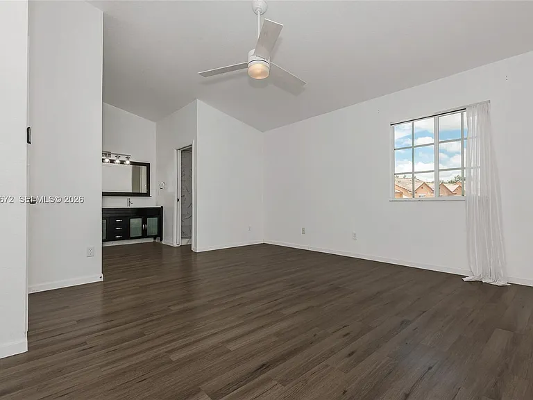 2123 SW 87th Ter — Photo 14