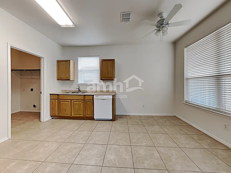 11909 Grizzly Bear Dr — Photo 4