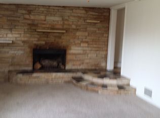 1663 S Link Ave, Springfield, MO 65804