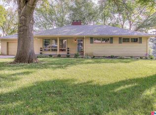 1605 Crawford Rd, Omaha, NE 68144
