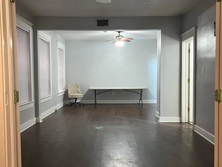 1043 S Jackson St — Photo 7