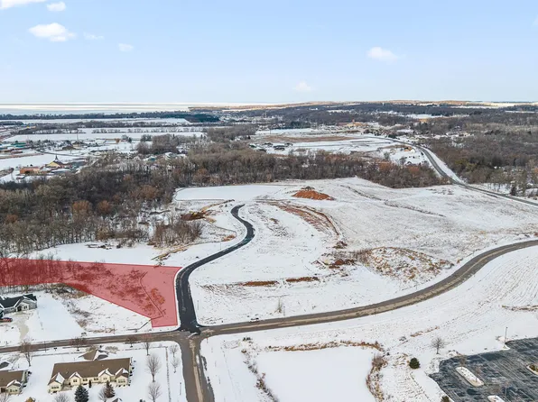 130 Hidden Valley Cir #1, Fond Du Lac, WI 54937
