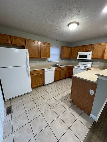 3891-3895 Ledyard St Photo 1