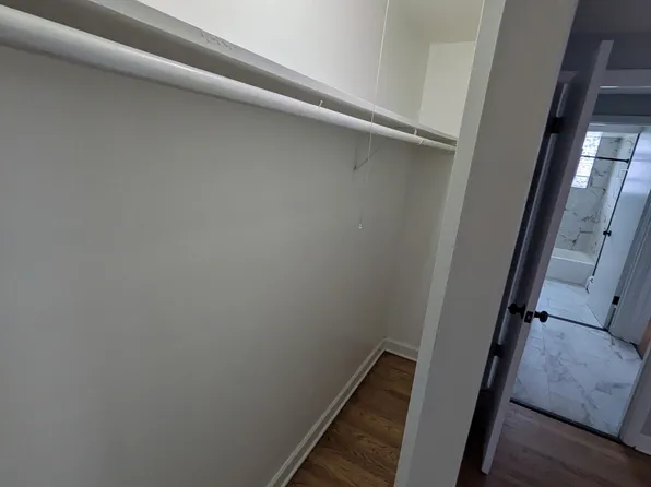 6212 W Montrose Ave #1R, Chicago, IL 60634