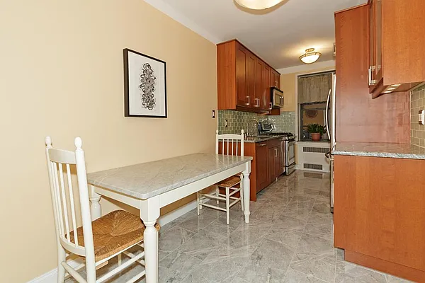 Sold by Fillmore | media 2