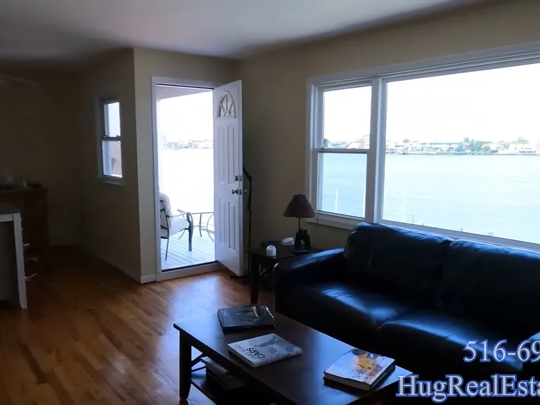 93 Armour St — Photo 12