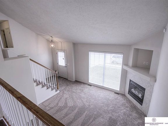 5th image of 15512 Saratoga St