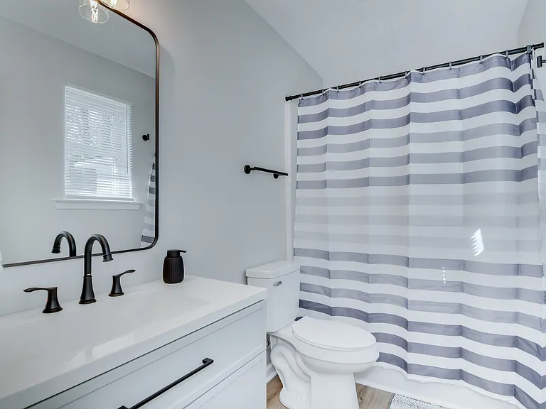 4312 Windsor Spring Rd — Photo 15