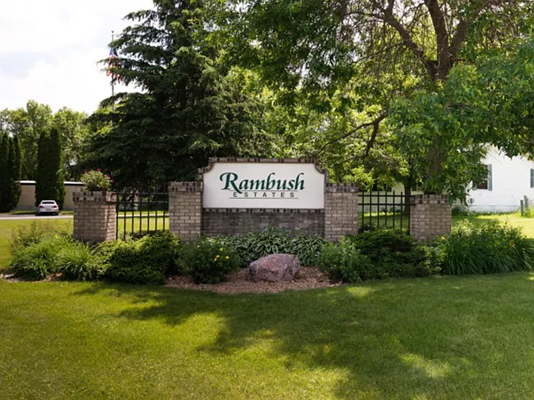 Rambush Estates — Photo 15