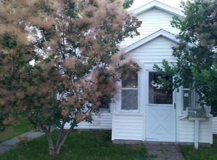 57 Oak St, Cedar Springs, MI 49319